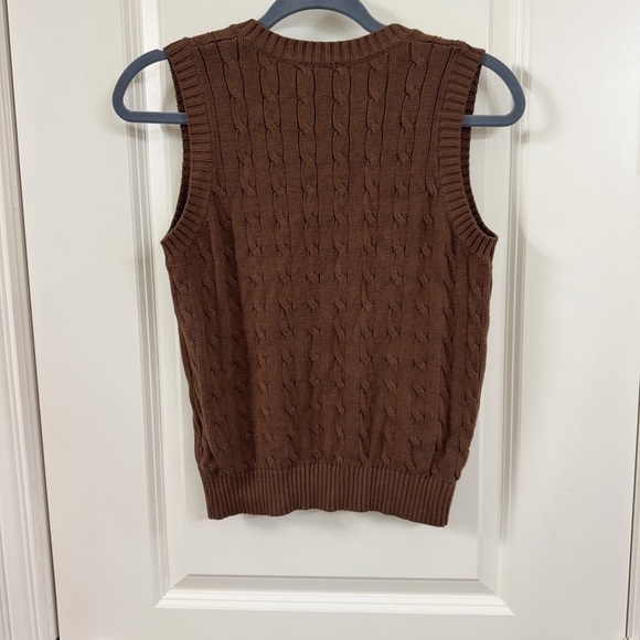 Brandy Melville Brown V-Neck Cable Knit Sweater - Picture 2 of 6